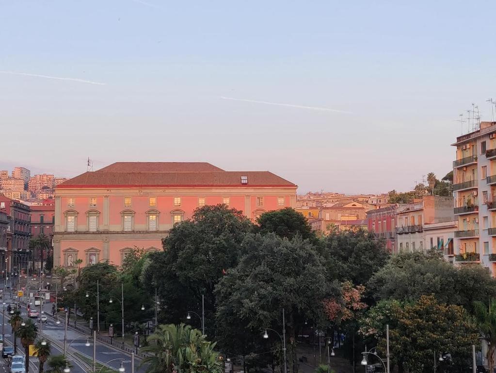 A Due Passi Dal Museo Bed & Breakfast Naples Exterior photo